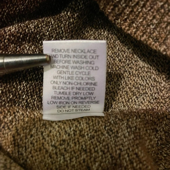 Notations sweater-medium like new - Picture 7 of 10